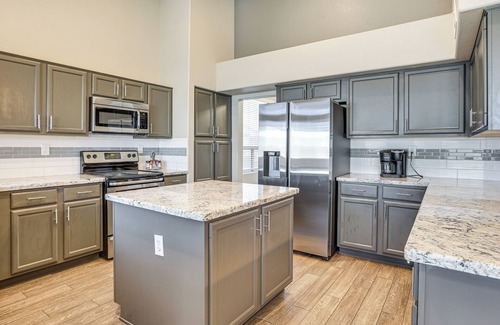 Garden Lakes House | Fenced Backyard Oasis: Pet-Friendly Avondale Home