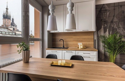 Old Town Apartment | Feniks Stunning 2-bed apartment with 3 terraces