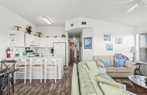 Cedar Key Condo | Fenimore Mill 6F - Open Gulf View, Pet Friendly!