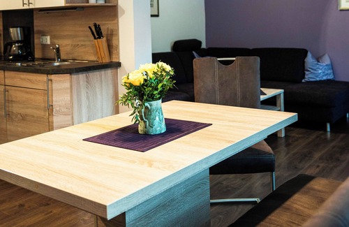 Ramsau Apartment | Ferienwohnung Lavendel, 2 Personen, 62 m², Du/WC, 1 Schlafzimmer, Balkon, free Wlan, Infrarot-Wärmekabine, Nichtraucher