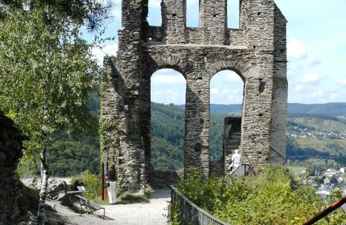 Kovenig House | Ferienanlage - Am Moselufer