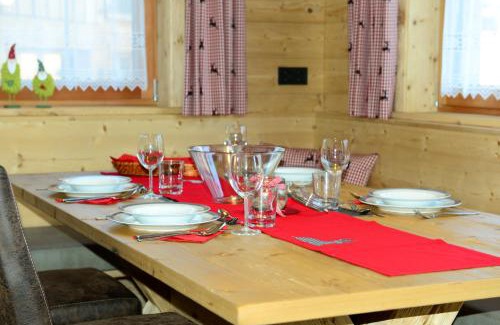 Elbigenalp Ski Chalet | Ferienhütten Lechtal Chalets