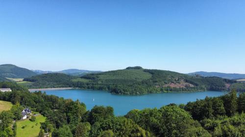 Meschede House | Ferienhaus Berghausen am Hennesee