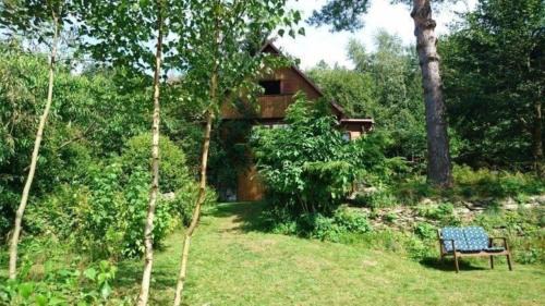 Frymburk House | Ferienhaus direkt am See mit Garten und Parkplatz