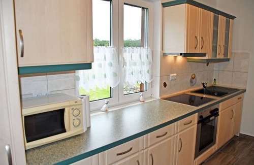 Putbus Apartment | Ferienhaus Güstelitz mit Viel Natur