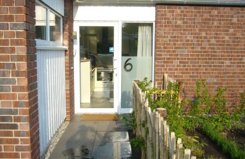 Schuettorf Apartment | Ferienhaus Nr 6 am Quendorfer See