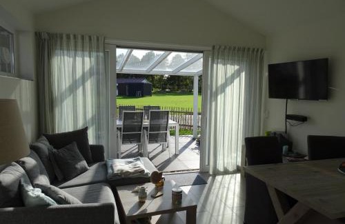 Schuettorf Apartment | Ferienhaus Nr 6 am Quendorfer See