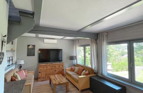 Seepark Kirchheim House | Ferienhaus "Schmetterling" am See im Bergland