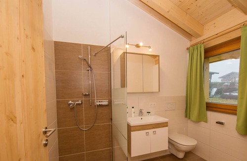 Mitterhofen House | Ferienhaus12 Personen bei Zell am See Sauna Pool EG Rollstuhlgängig