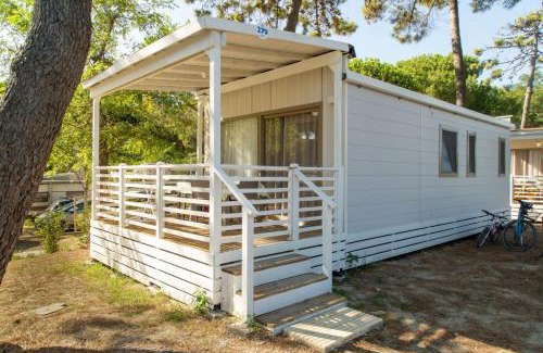 Zadina Pineta House | Ferienpark Cesenatico Mobilehome Giove für 5 Personen