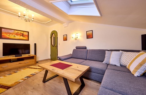 Garmisch-Partenkirchen Apartment | Ferienwohnungen Reindl - Living in the middle of nature