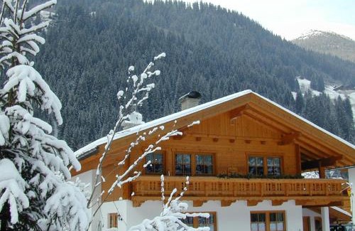 Sankt Veit in Defereggen Apartment | Ferienwohnung Maria Erlsbacher