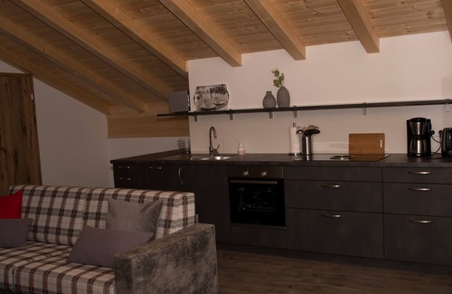 Inzell Apartment | Ferienwohnung 5 "Bäckeralm" für 4 Personen, 2 Schlafzimmer, Balkon, 95 m²