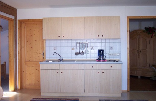 Teisendorf Apartment | Ferienwohnung 60QM für 4 Pers., 2 Schlafzimmer, 1 Wohnküche, Balkon, Dusche/WC