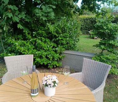 Bad Lippspringe Apartment | Ferienwohnung am Kurwald, Nähe Kliniken, 88qm, Parkplatz