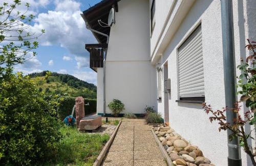 Gernsbach Apartment | Ferienwohnung am Südhang