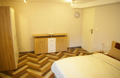 Sugenheim House | Ferienwohnung Am Steigerwaldrand