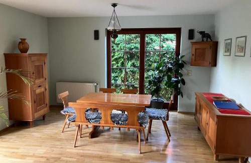 Kuhnhausen Apartment | Ferienwohnung Am Weißfrauenbach