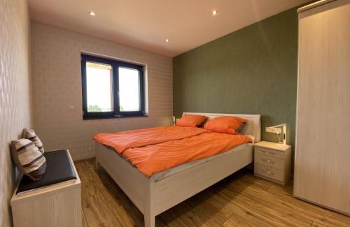 Kommerscheidt Apartment | Ferienwohnung Am Weiher Wohnung 3 Für 2 Personen