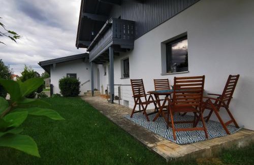 Chieming Apartment | Ferienwohnung Chiemseeliebe