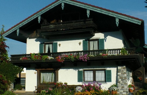 Kreuzfeld Apartment | Ferienwohnung Gruberhörndl für 3 Personen mit Balkon, Separater Schlafraum, 65 m²