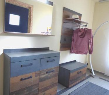 Naumburg Apartment | Ferienwohnung Högel Großjena