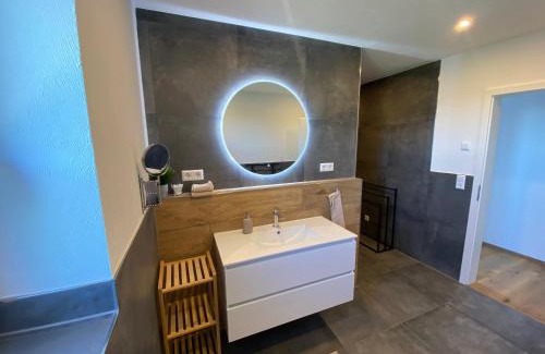 Tettnang Apartment | Ferienwohnung Hopfenblick Dachterasse 3SZ Bodenseeregion