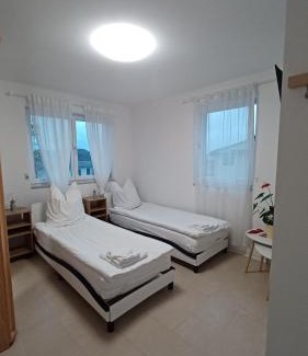 Kallmunz House | Ferienwohnung Mioritza