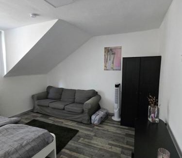 Eppelborn Apartment | Ferienwohnung Monteurzimmer