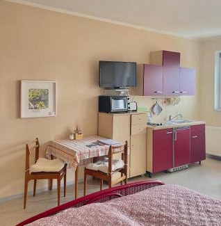 Unterbergen Apartment | Ferienwohnung Mostecky