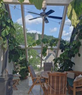 Bad Laasphe Apartment | Ferienwohnung Opas Gewächshaus