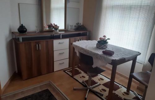 Wettin Apartment | Ferienwohnung Petersbrunnen