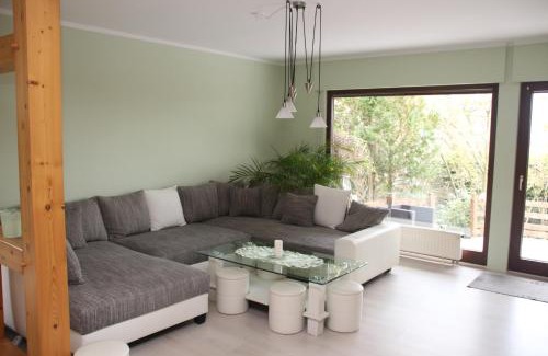 Riechheim Apartment | Ferienwohnung Rennsteigblick