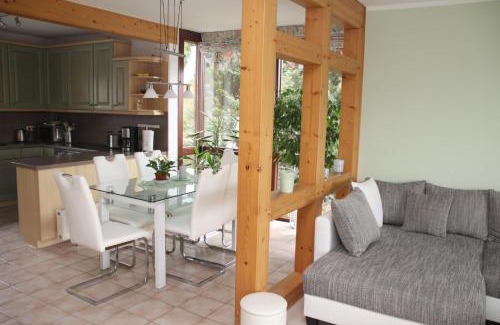 Riechheim Apartment | Ferienwohnung Rennsteigblick