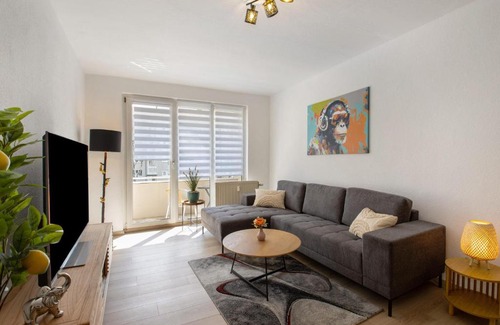 Mucheln Apartment | Ferienwohnung San Marino 3