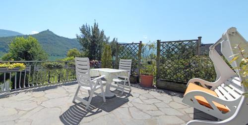 Seestrasse Apartment | Ferienwohnung Seespiegel direkt am Kalterer See