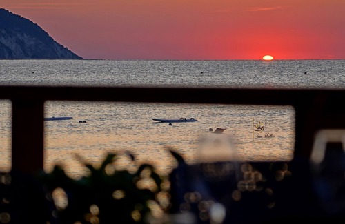 Mattinata House | Ferienwohnung "ulivo" mit Pool und Privatstrand