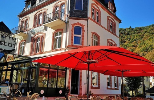 Bad Bertrich House | Ferienwohnung Vier Jahreszeiten - Hotel Haus Hohenzollern/haus Ambiente