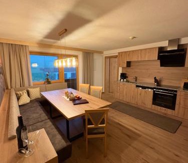 Tux House | Ferienwohnungen Birkenhof