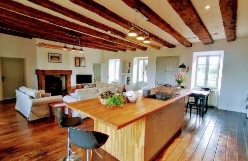 Saint-Priest-Ligoure House | Fermette La Trappe