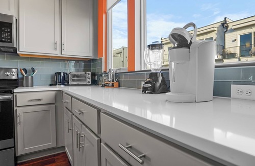 Katie Hill Neighborhood House | Fern Haven 13–Sleeps 6–Perfect Family Retreat