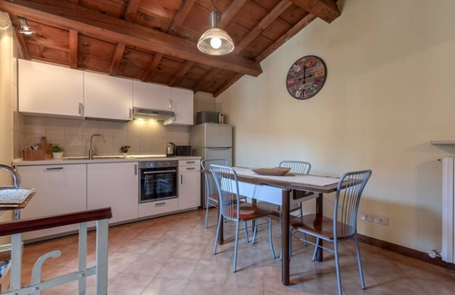 Ferrara Historic Centre Apartment | Ferrara Lilac Casa dell'Archivòlto with Garage