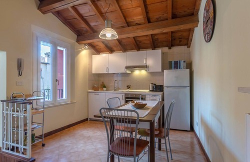 Ferrara Historic Centre Apartment | Ferrara Lilac Casa dell'Archivòlto with Garage