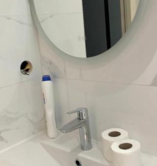 Grezan House | feuillade ancien partagé