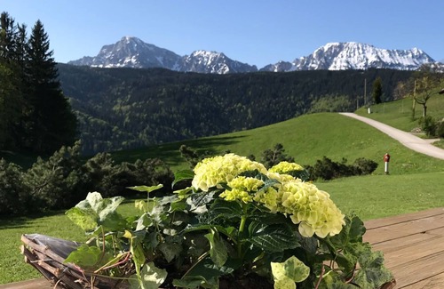 Anger Apartment | Fewo 4 Staufenblick- 3 Personen, 50qm, 1 Schlafzimmer, Balkon, Grandiose Aussicht