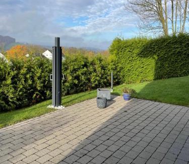 Muschede Apartment | Fewo Arnsberg-Müschede/eigener Eingang mit Terrasse und Fernblick