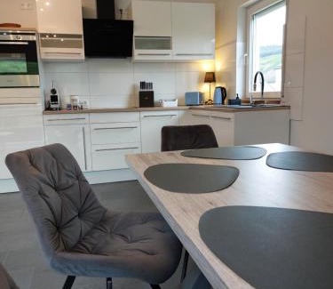 Wintrich Apartment | FeWo's Weinbergblick Wintrich by Brauneberger Hof