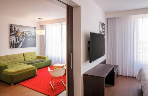 San Nicolas de los Garza Hotel | Fiesta Inn Monterrey la Fe