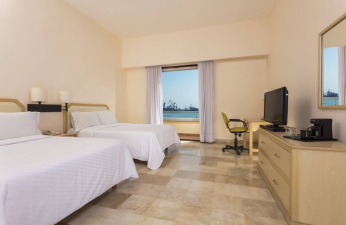 Faros Hotel | Fiesta Inn Veracruz Malecon