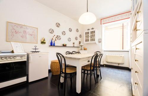 Finalborgo Apartment | FinalBorgo | 2BR| WIFI | Historic Village| By Tilo